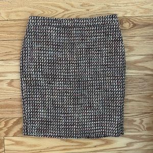 Ann Taylor Loft tweed skirt. Never worn. Size 00P
